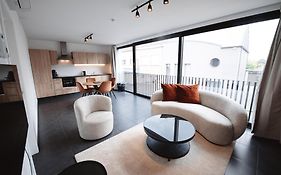 K&Y Suite 1 Brussels Airport 500M!